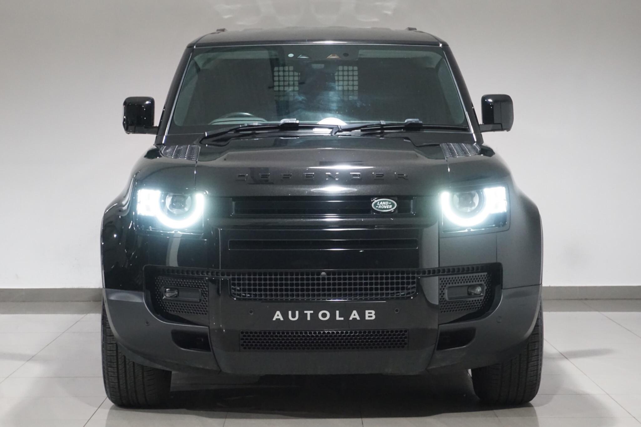 Land Rover Defender 110 3.0 D250 MHEV HSE Hard Top SUV Auto 4WD MWB Euro 6 (s/s) 5dr